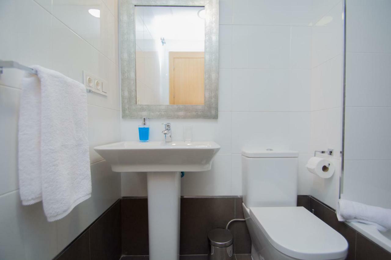 Enjoygranada Arabial 5A - Pool & Free Parking Apartman Kültér fotó